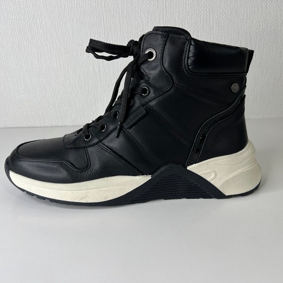 Carmela Comfortflex Made In Spain Leather Ankle Booties Black Size 9.5 - Picture 2 of 12